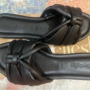 Seychelles Shades of Cool Sandals, size 6.5, black